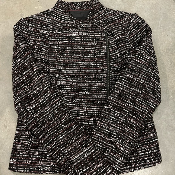 Banana Republic Asymmetrical Zip Boucle Blazer - Picture 2 of 6